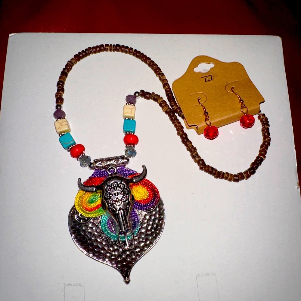 Western Wear Steer Head necklace and earrings set.